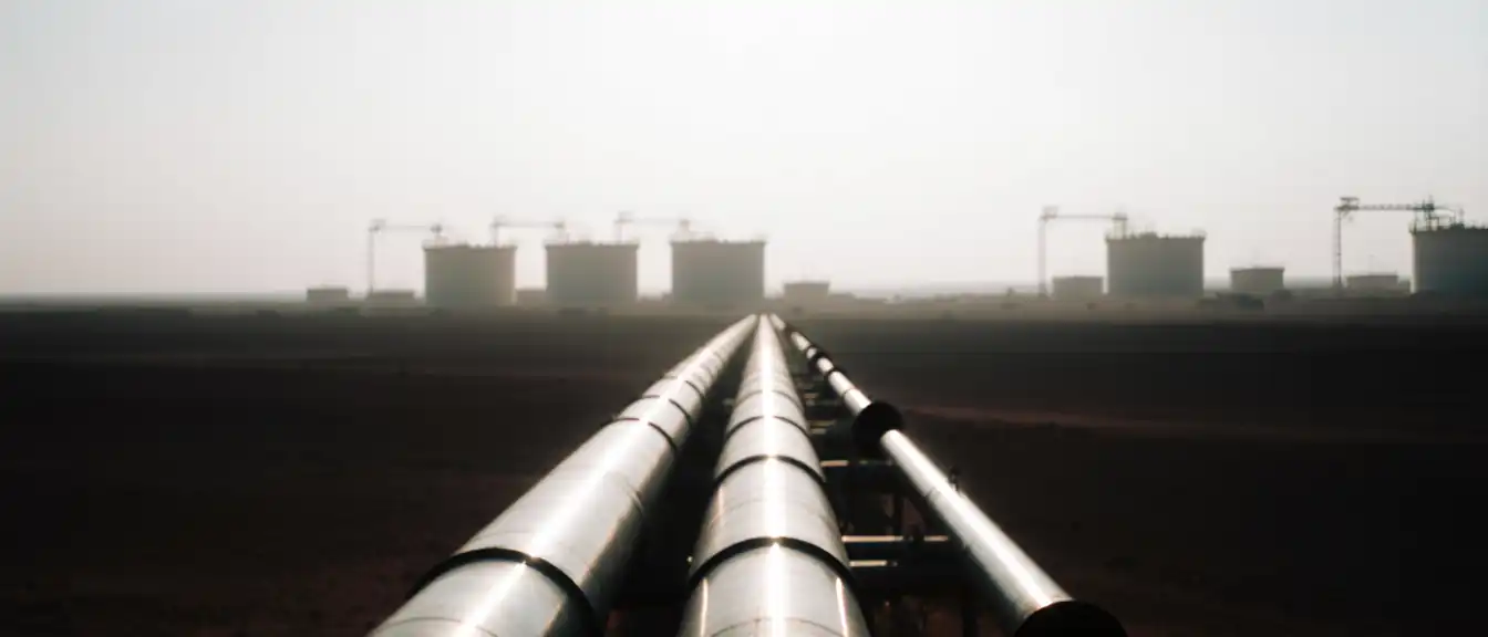Энергетический кризис на пороге: остановка саудовского нефтепровода грозит миром дефицитом сырья