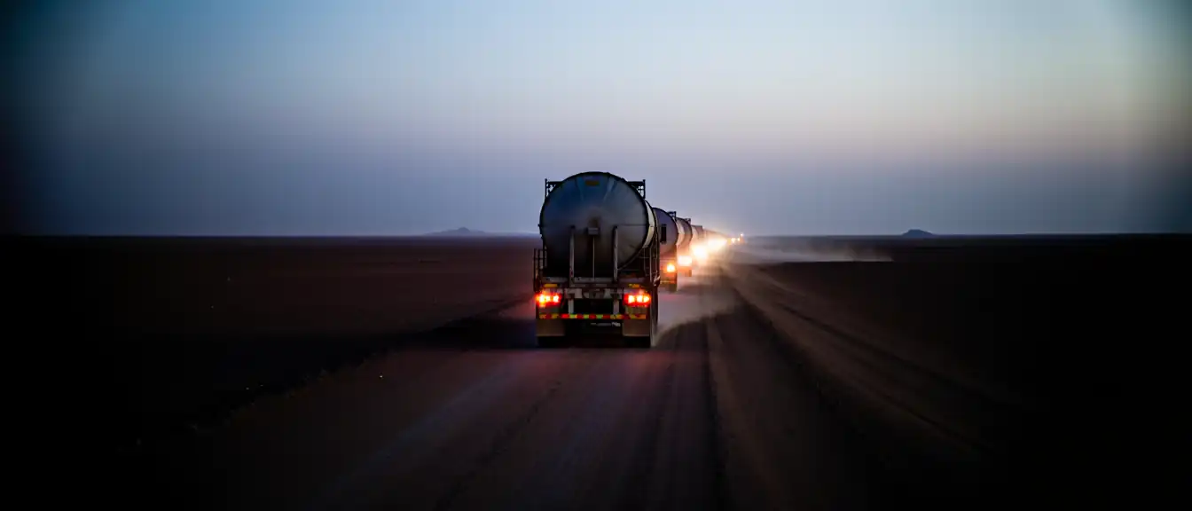 Ирак планирует запустить автомобильный транзит сырой нефти через Сирию в обход Ормузского пролива