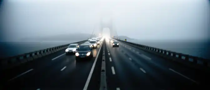 Внезапная остановка: движение по Крымскому мосту временно приостановлено