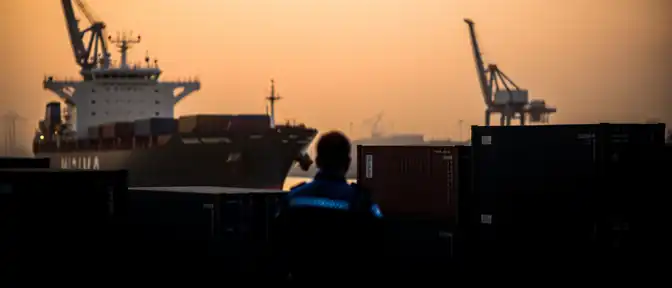 Теневой импорт и обходные маневры: как российская нефть продолжает просачиваться в Евросоюз